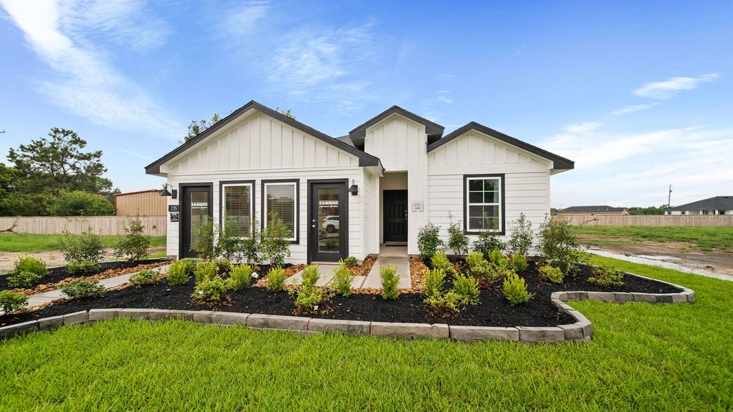 Front exterior of a home in the China Grove community, located in China, TX (Image 1).