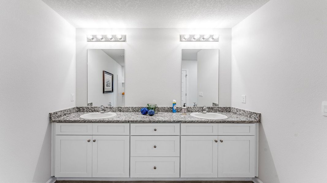 Furnished interior in a model home at Morningside in Panama City (Image 19).