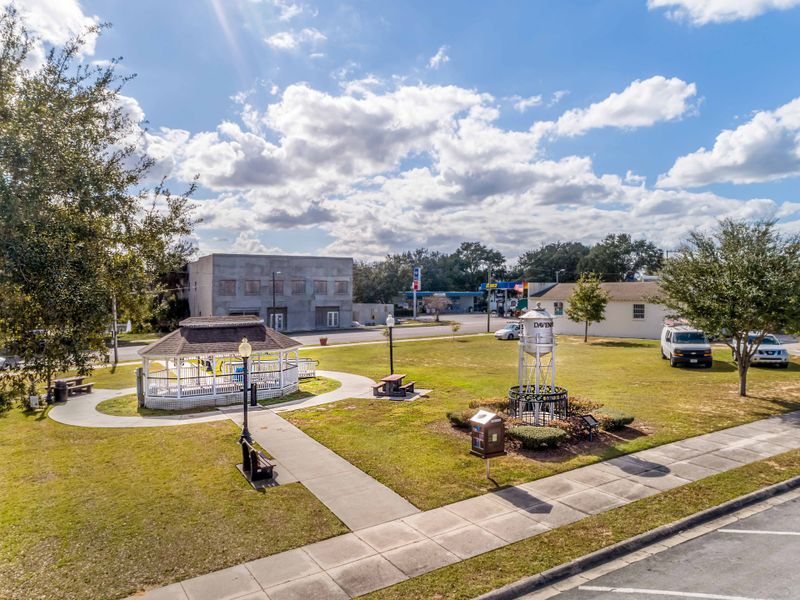 Image 16 of the Calabay Crossing community in Haines City, FL.