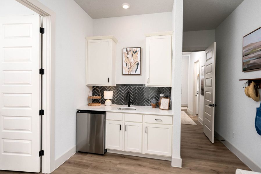 Furnished interior in a model home at Weltner Farms 60’s in New Braunfels (Image 35).