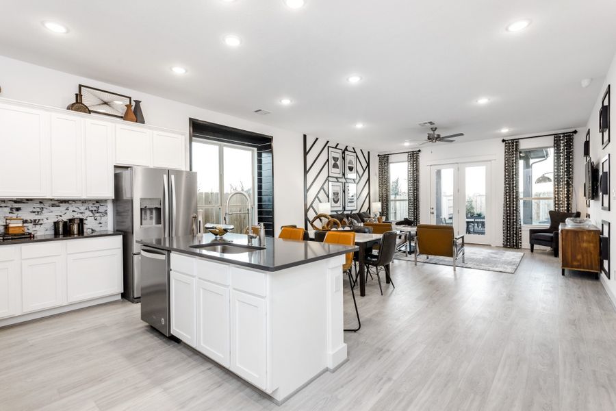 Image 8 of the Seabourne Landing community in Rosenberg, TX.