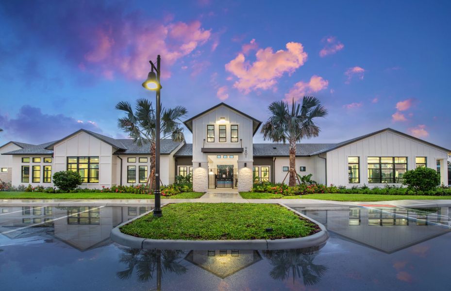 Resort-Style Amenities Resort-Style Amenities