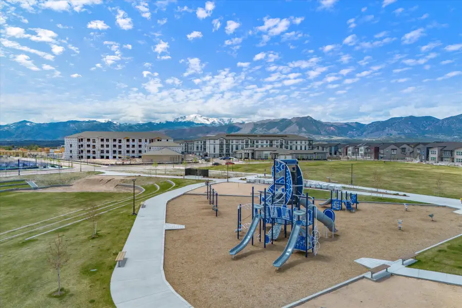 Community amenity available to residents of Victory Ridge in Colorado Springs (Image 3).