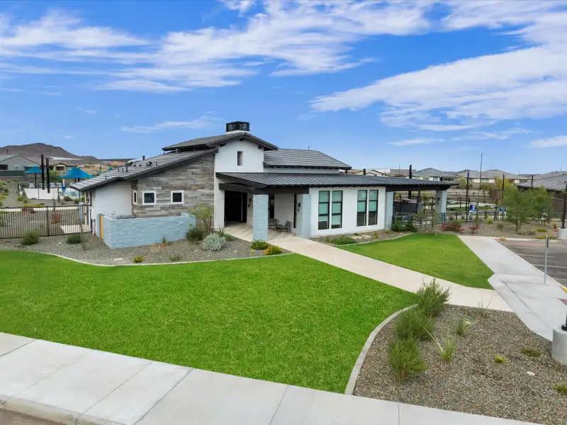 Community amenity available to residents of Paloma Creek - Signature Series in Surprise (Image 2).