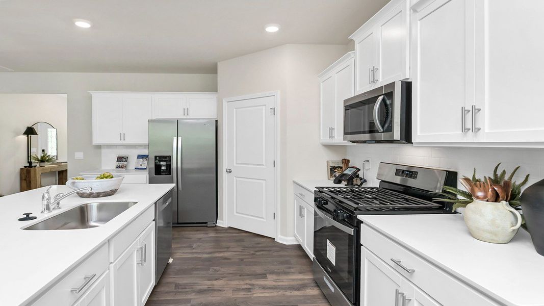 Furnished interior in a model home at Leatherstone in Blythewood (Image 7).