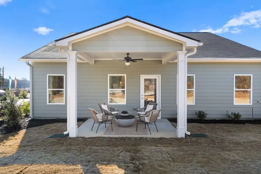 Exterior details of a home in Vandiver Creek, South Fulton (Image 3).