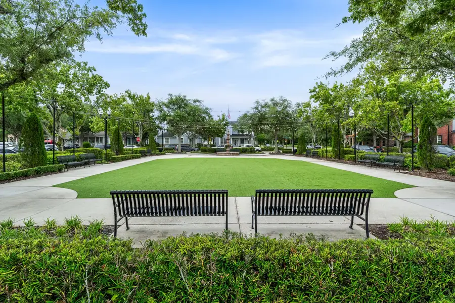 Little Park at Founders Square Little Park at Founders Square
