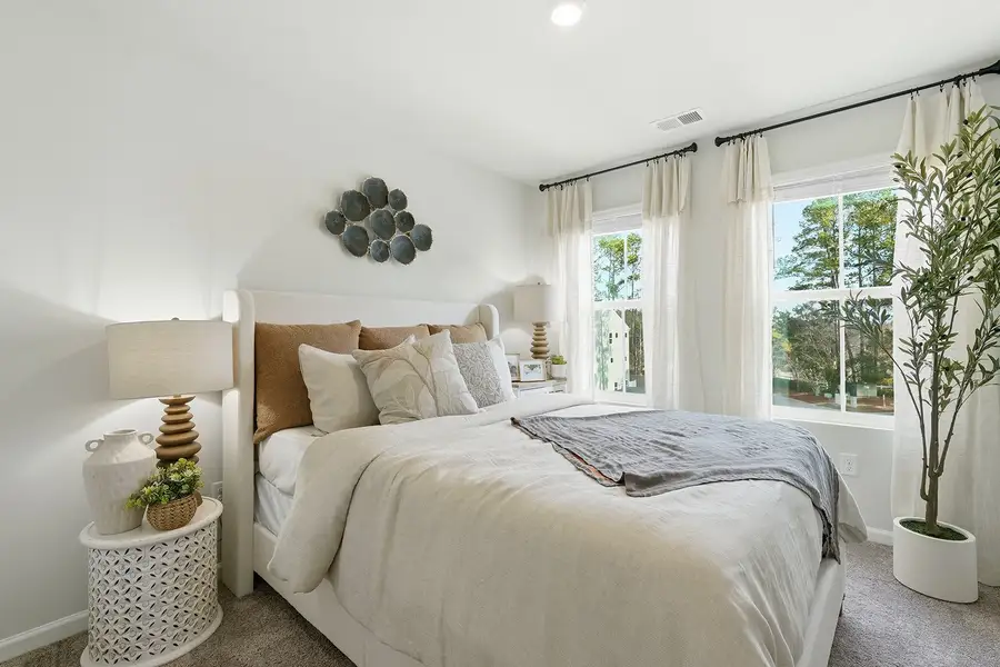 Sunflower | Bedroom Sunflower | Bedroom