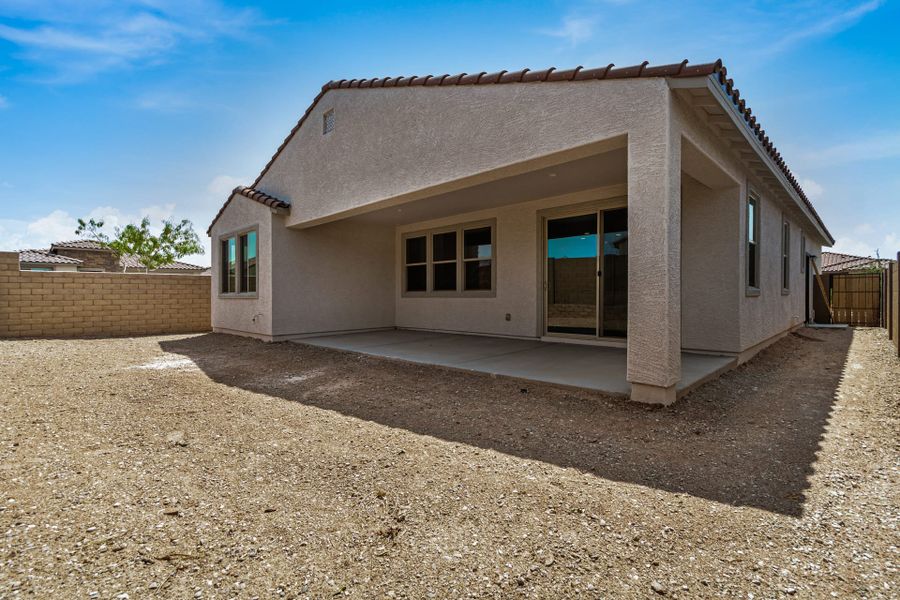 Lot 51 | Backyard Covered Patio | Ventana | Vidrio at Estrella | New Homes in Goodyear, AZ | Landsea Homes