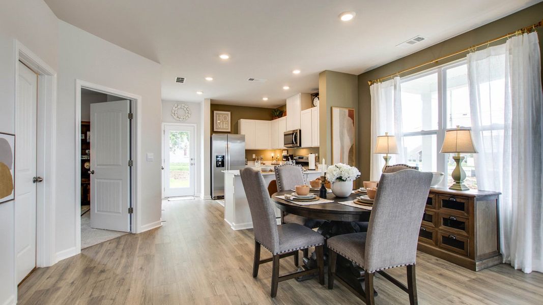 Furnished interior in a model home at Woodbridge Glen Townhomes in Lebanon (Image 14).
