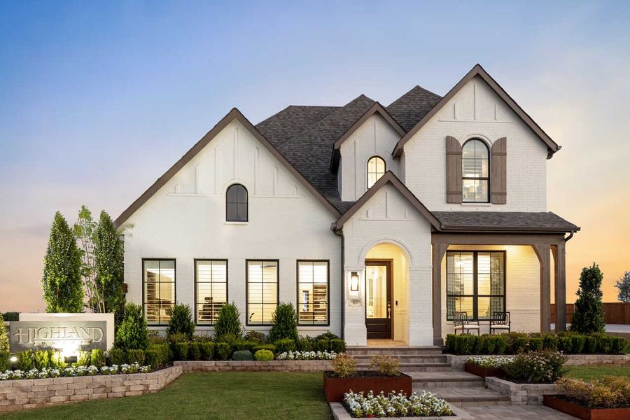 Front exterior of a home in the Wildridge community, located in Oak Point, TX (Image 4).