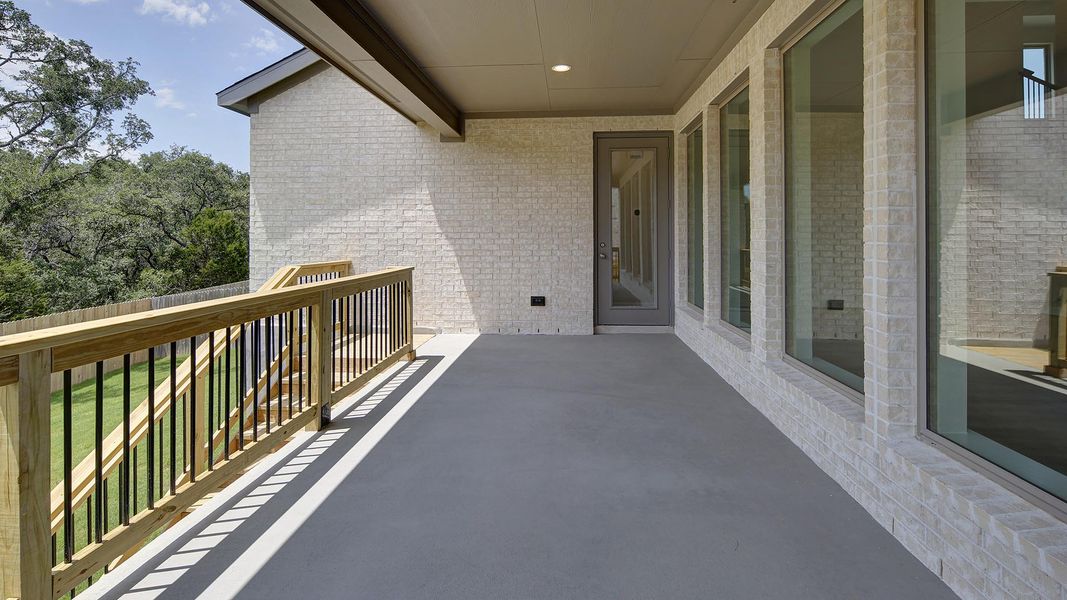 Exterior details of a home in Stevens Ranch 55', San Antonio (Image 3).