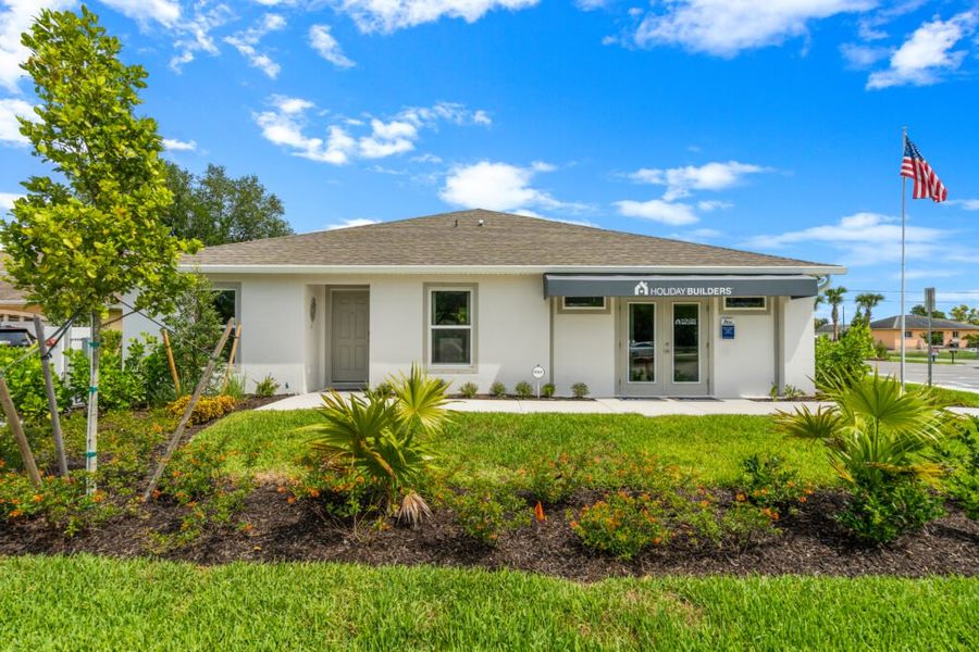 Exterior details of a home in Lehigh Acres, Lehigh Acres (Image 3).