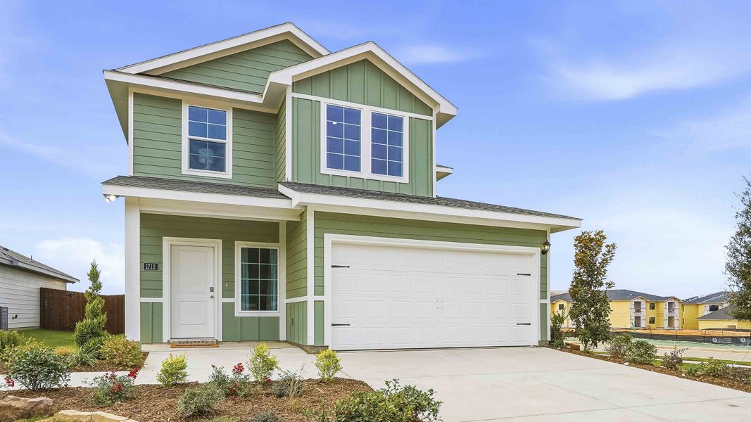 Front exterior of a home in the Blaire Lake community, located in Tyler, TX (Image 10).
