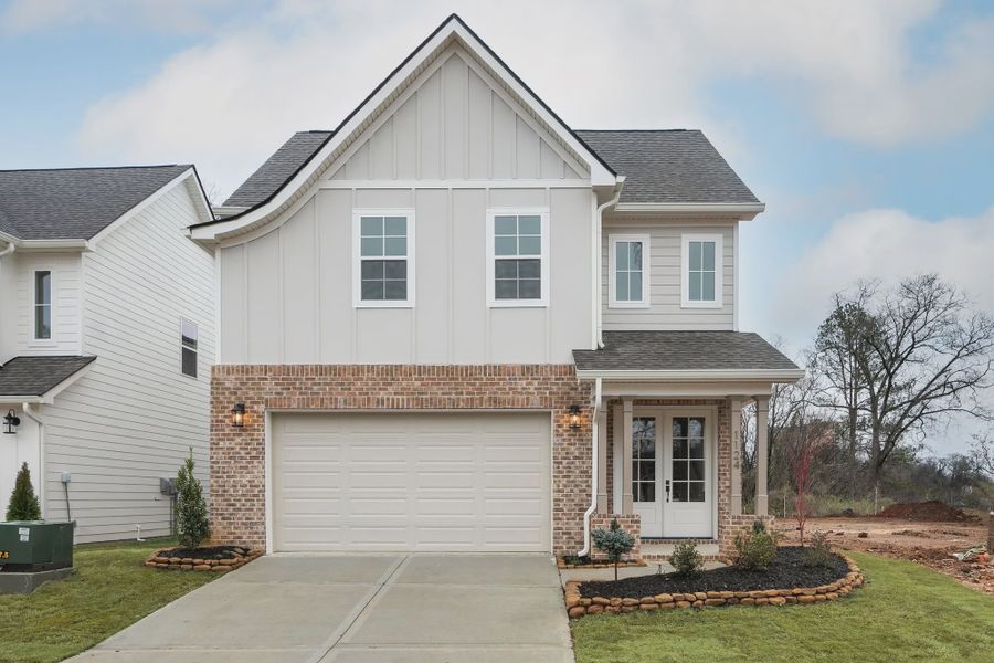 Front exterior of a home in the Timberlee community, located in Ooltewah, TN (Image 4).