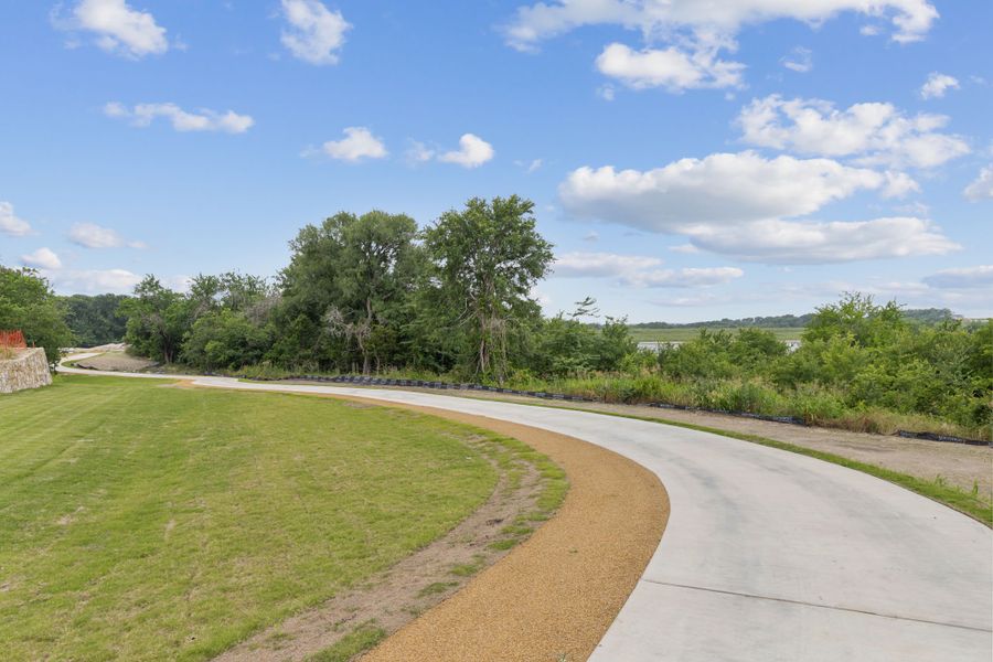 Natural surroundings and green spaces near Painted Tree 60' Series in McKinney, TX (Image 58).