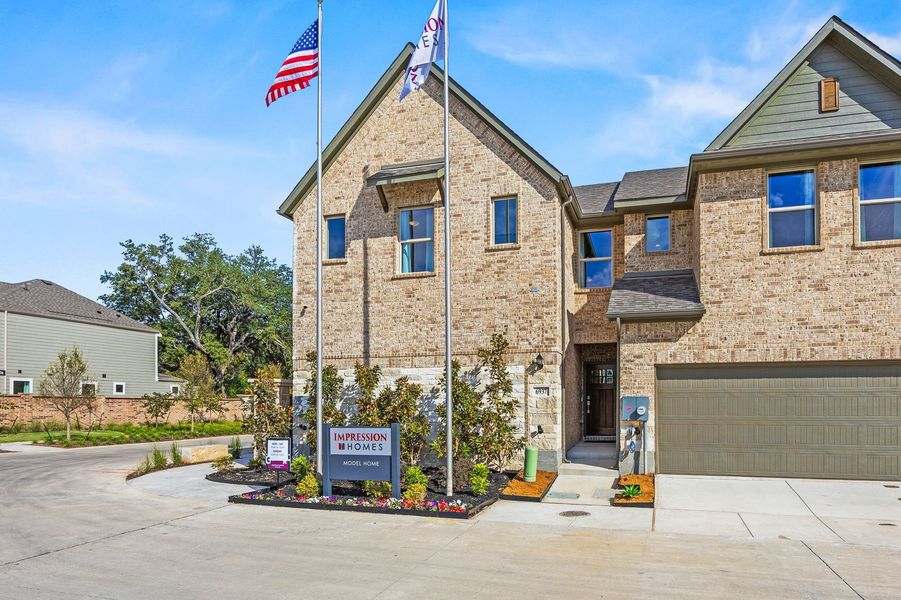 Front exterior of a home in the Sereno Oaks community, located in Dallas, TX (Image 37).