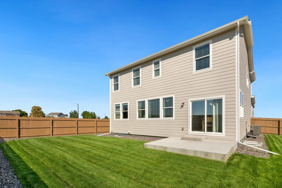 Front exterior of a home in the Lochbuie Station – Jewel Collection community, located in Lochbuie, CO (Image 10).