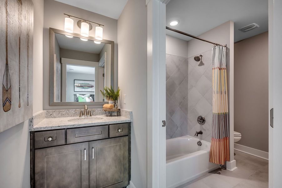 Warwick | Secondary Bathroom