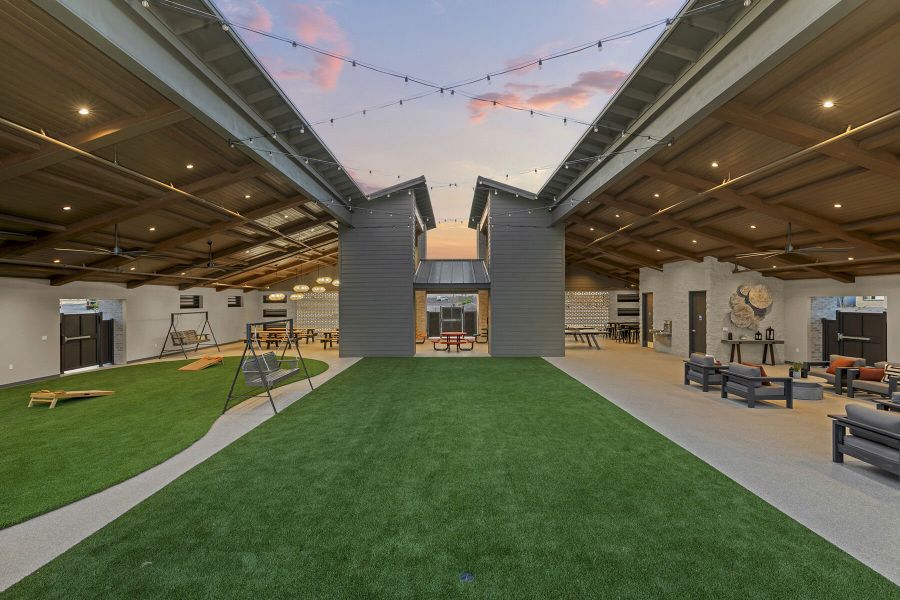 Community amenity available to residents of Las Ventanas in Goodyear (Image 2).