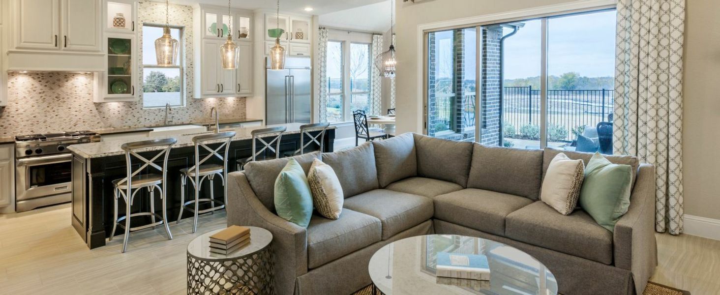 Image 10 of the Legends Crossing - Bungalows community in Irving, TX.