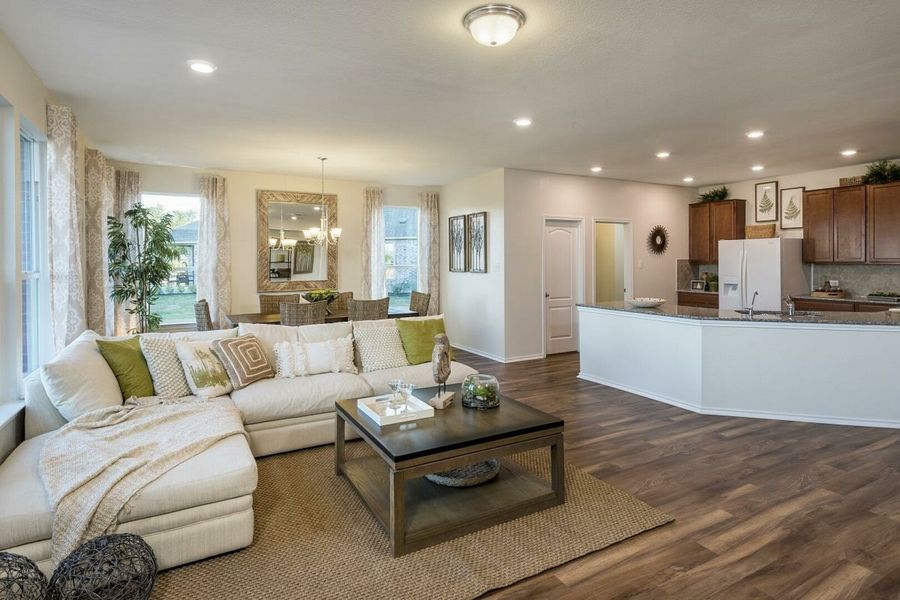 Image 6 of the Mason Hills - The Lakes Classic Collection community in Leander, TX.