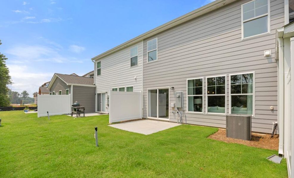 Exterior details of a home in Villas at Dawsonville Townhomes, Dawsonville (Image 4). Exterior details of a home in Villas at Dawsonville Townhomes, Dawsonville (Image 4).