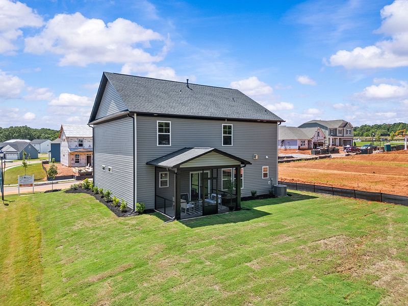 Porter II Back Exterior