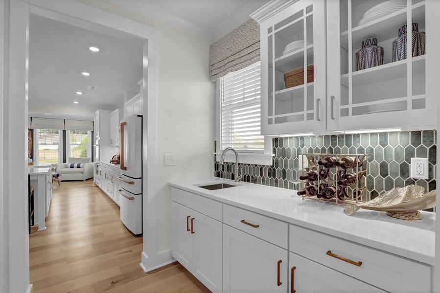 Yates II | Butler's Pantry