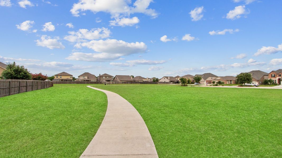 Highland Grove Walking Trail