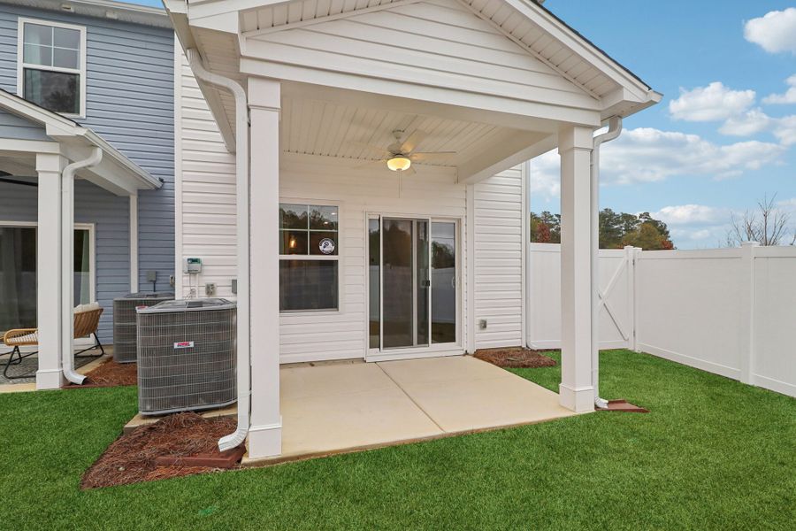 Southern Breeze II - Back Exterior