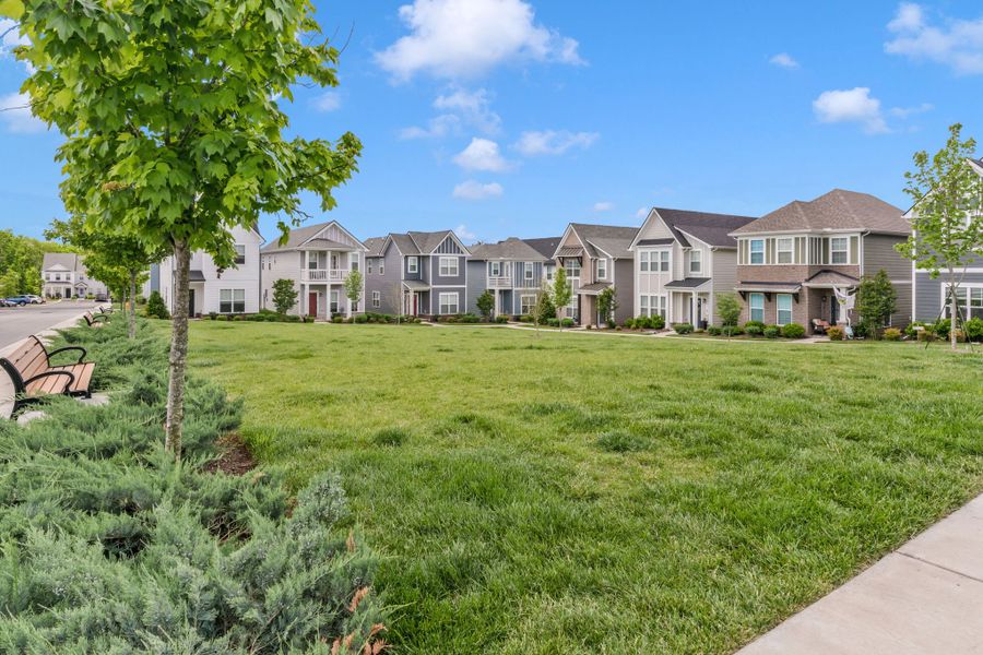 Front exterior of a home in the Oxford Station community, located in Gallatin, TN (Image 32).