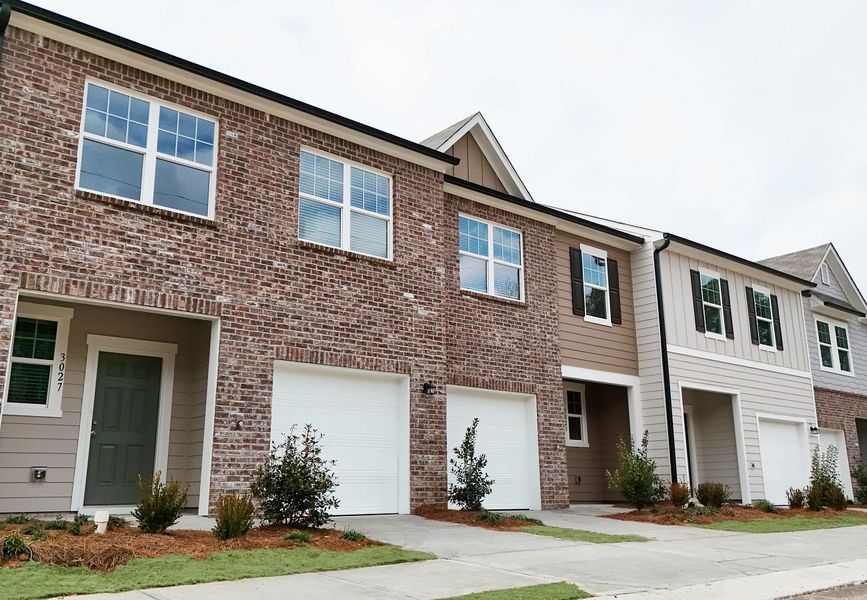 Front exterior of a home in the Kingston Cove community, located in Auburn, GA (Image 5). Front exterior of a home in the Kingston Cove community, located in Auburn, GA (Image 5).