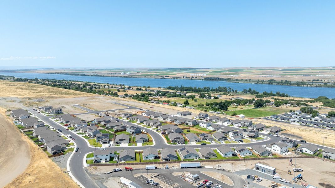 Aerial view of the McClannahan Summit community in Umatilla, OR, showing layout and nearby surroundings (Image 1). Aerial view of the McClannahan Summit community in Umatilla, OR, showing layout and nearby surroundings (Image 1).