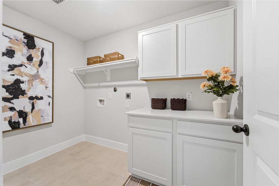 Furnished interior in a model home at Trails at Woodhaven Lakes in La Marque (Image 7).