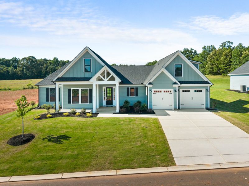 Front exterior of a home in the Greenpond Acres community, located in Woodruff, SC (Image 10).
