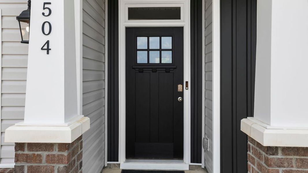 Exterior details of a home in Sherwood Gardens, Landrum (Image 7).