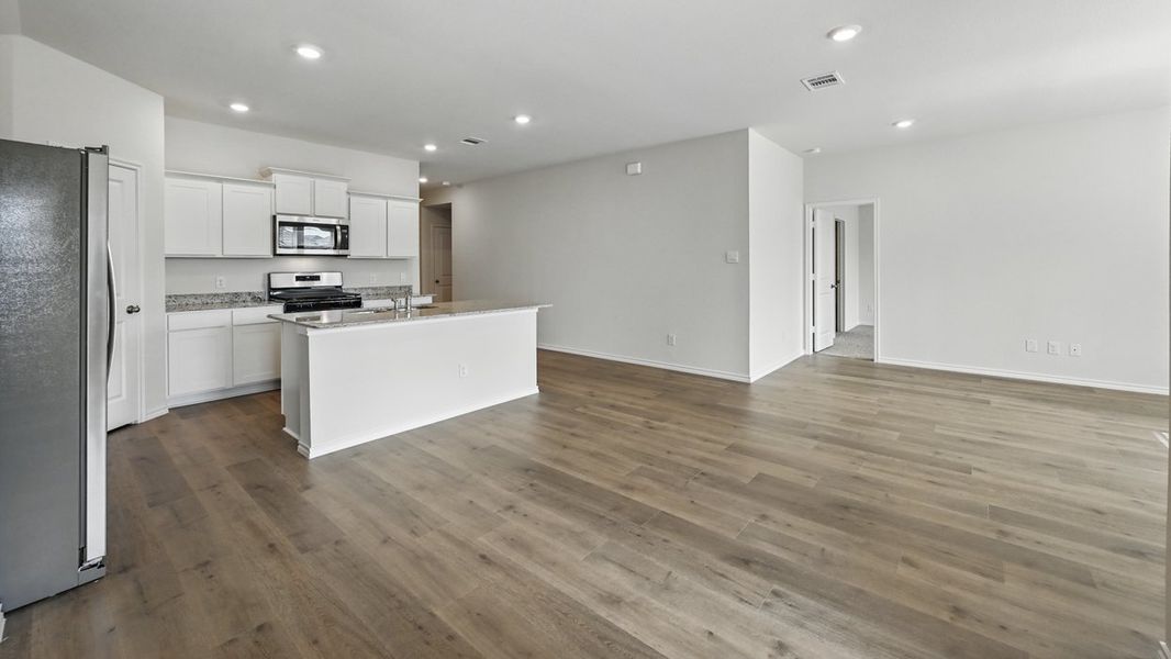 Image 8 of the Cottonwood community in Dorchester, TX.