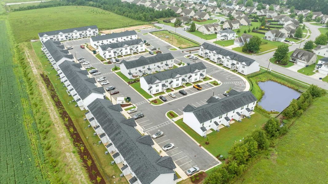 Image 37 of the Laurel Ridge community in Greenville, NC.