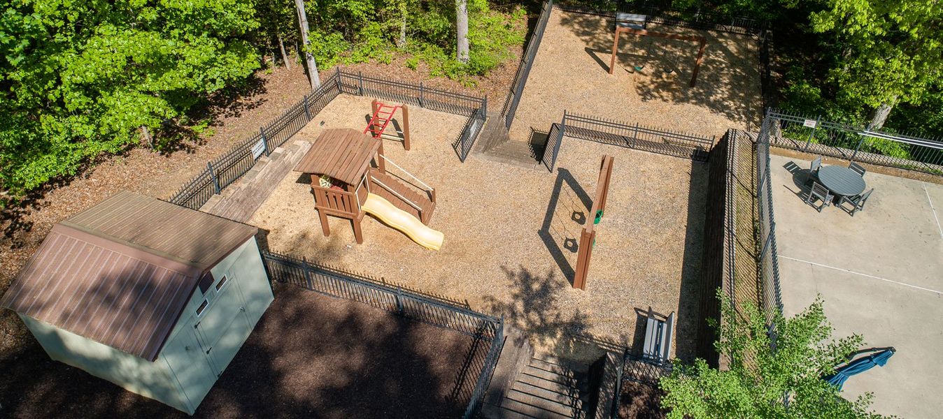 Community amenity available to residents of East Harbor II at Chestatee in Dawsonville (Image 18).