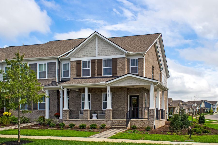 Street view of homes within the Durham Farms master-planned community in Hendersonville, TN (Image 36).