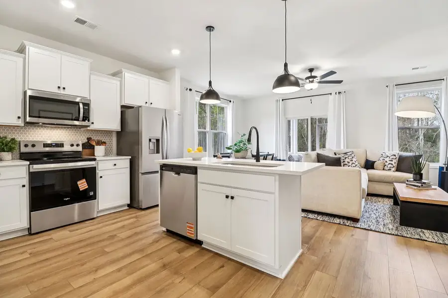 Cook, dine, and entertain in one seamless living space