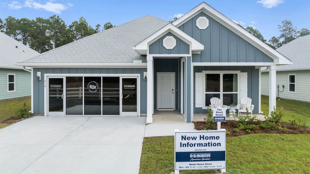 Exterior details of a home in Buffer Farms, Port Saint Joe (Image 4).