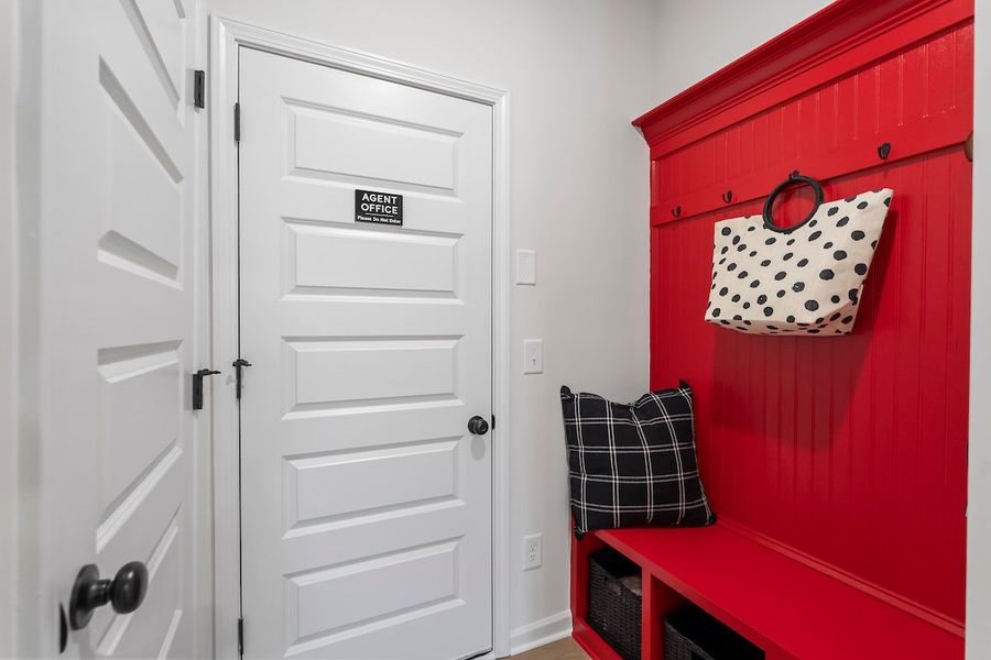 Furnished interior in a model home at Glendale Towns in Conyers (Image 76). Furnished interior in a model home at Glendale Towns in Conyers (Image 76).