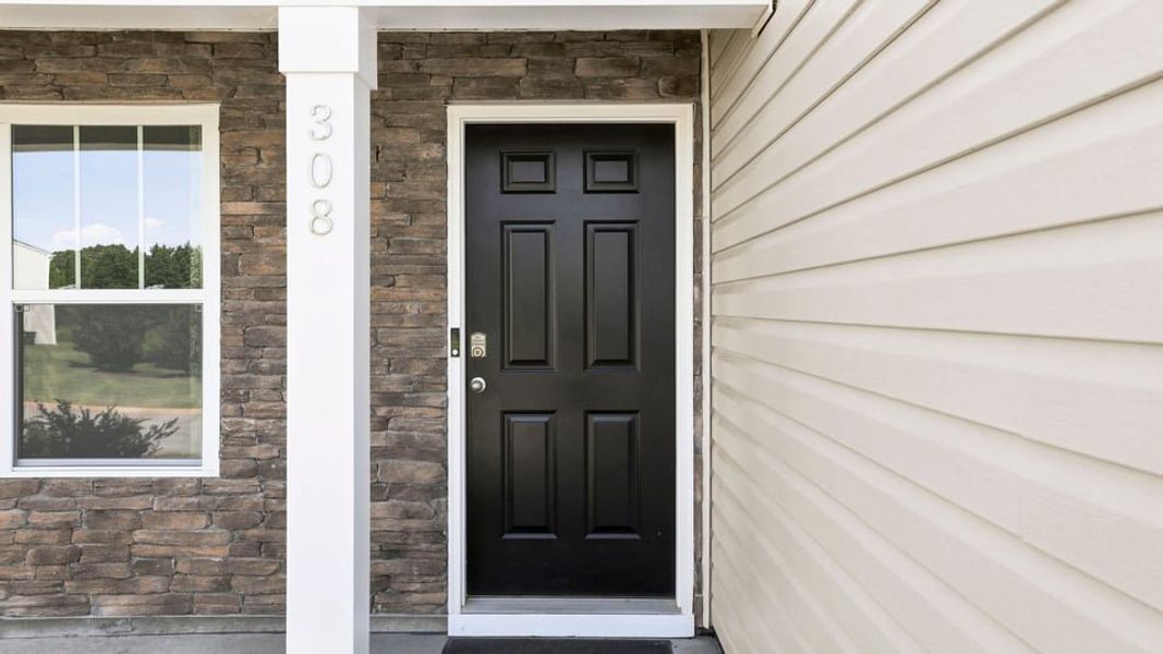 Exterior details of a home in Treemont Commons, Wellford (Image 5).