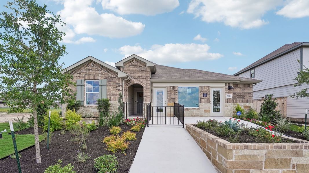 Front exterior of a home in the Briarwood community, located in Elgin, TX (Image 4).