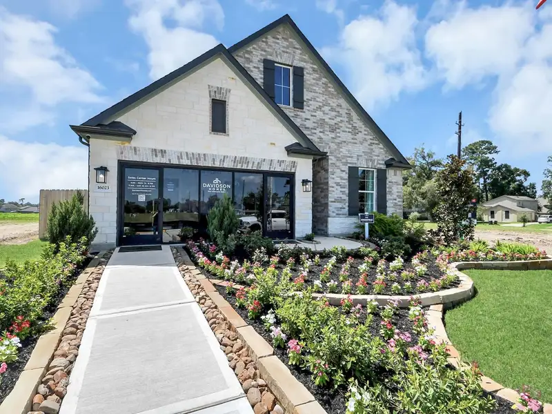 Front exterior of a home in the Enclave at Newport community, located in Crosby, TX (Image 4).