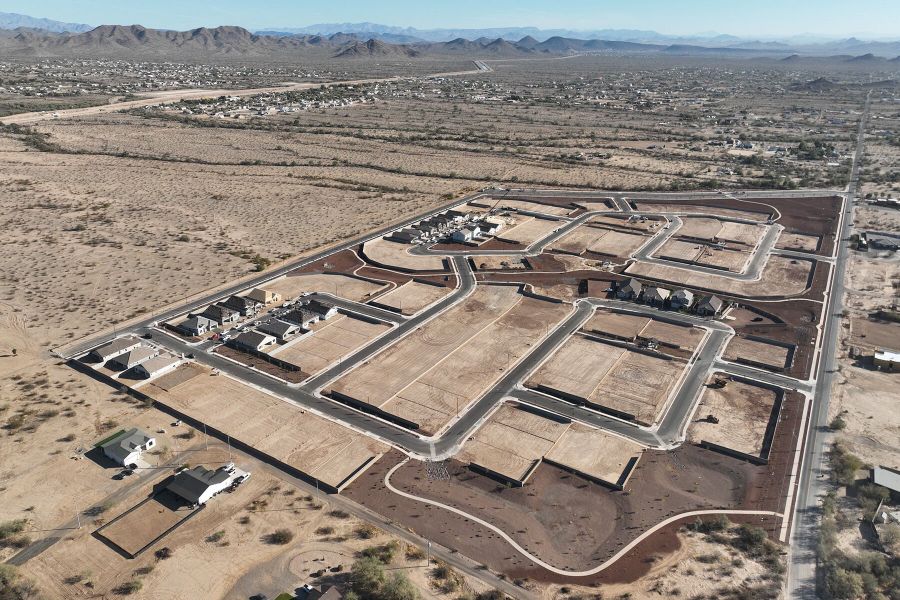 Site preparation and early development at Tierra Vistoso in Surprise, AZ (Image 12).