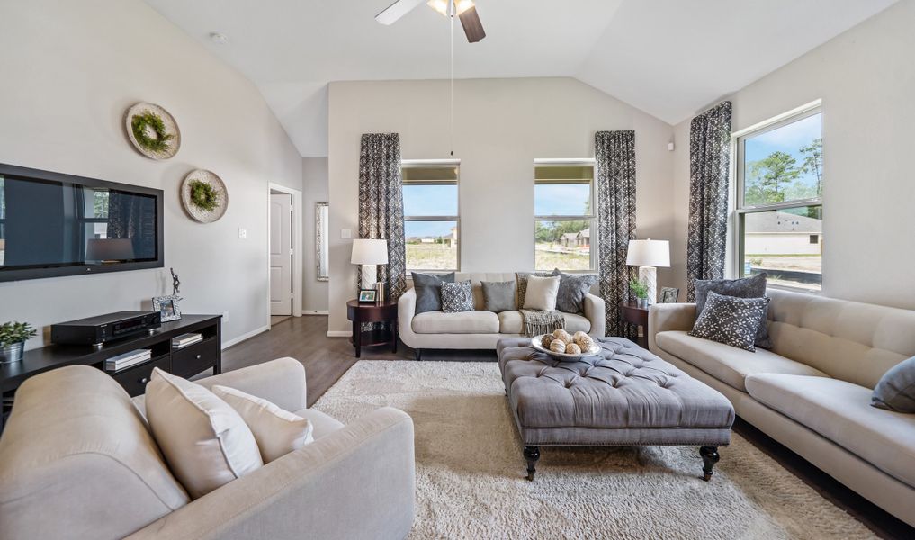 Image 8 of the Legends Bay community in Baytown, TX.