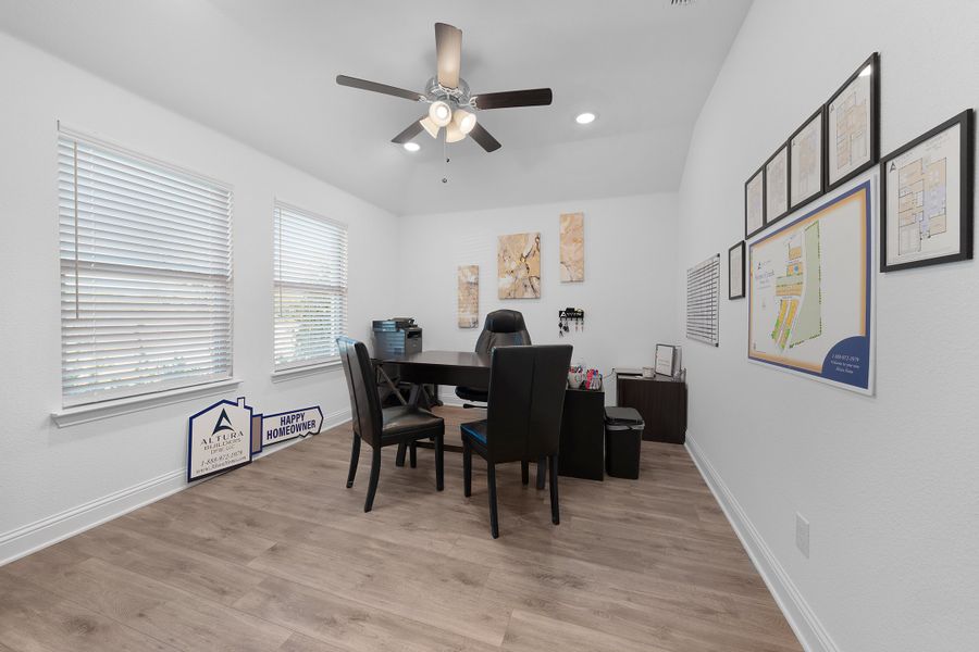 Furnished interior in a model home at Stonecreek in Sulphur Springs (Image 27).